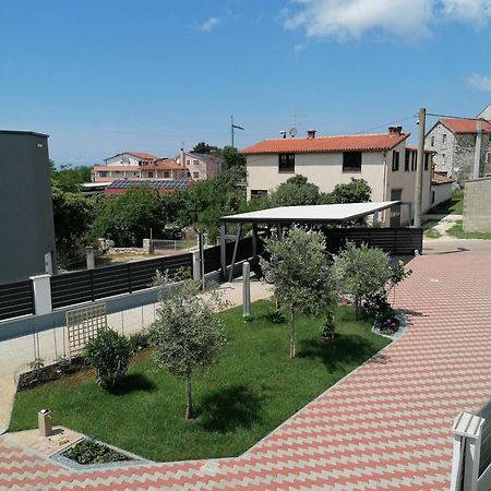Apartments Donella Umag Eksteriør billede